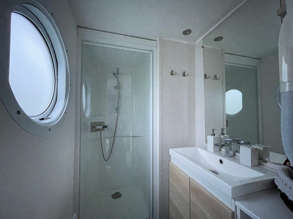 Baño amueblado de Mobil Home
